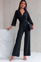 Jumpsuit mit verdrehtem Ausschnitt und Dreiviertelärmeln