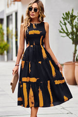 Robe imprimée sans manches à col rond et fente