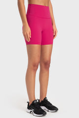 Short cycliste taille large et confortable