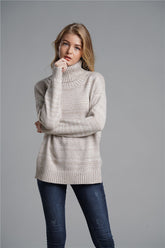 Rollkragenpullover mit Seitenschlitz
