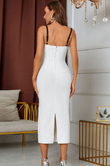 Robe bandage contrastée à double bretelle et fente dans le dos