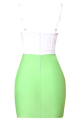 Zweifarbiges Bandagekleid mit Spaghettiträgern und Strass-Detail