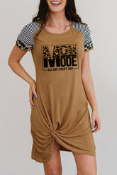 Robe torsadée à col rond graphique