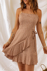 Kleid mit gesmokten Spaghettiträgern und Blumenmuster