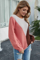 Rippstrickpullover mit Rundhalsausschnitt und Farbblock