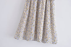 Elastisches Blumenkleid mit pastoraler Taille und kurzem A-Linien-Kleid