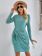 Minikleid mit Rundhalsausschnitt und langen Ärmeln