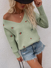 Pull col V à broderie florale