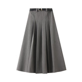 Jupe mi-longue grise, taille haute, amincissante, décontractée, plissée, avec ceinture
