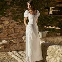 Robe en dentelle à manches bouffantes et col carré, couleur unie