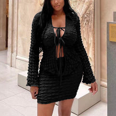 Ensemble deux pièces mini-jupe plissée à col en V et à lacets