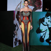 Robe moulante à manches longues et faux décolleté