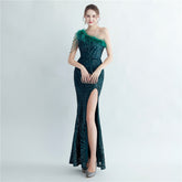 High-Density-Laminierung Pailletten Handwerk Auftrag Straußenhaar Perlen Schräge Schulter High-End-Abendkleid