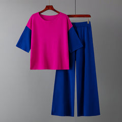 Anzug mit lockerem, farblich passendem Oberteil, lässiger, hoch taillierter, weit geschnittener Hose, zweiteiliger Anzug