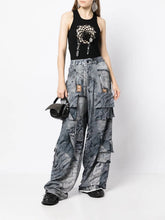 Hose mit hoher Taille und weitem Bein und großen Taschen