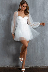 Elegantes, schmales Chiffonkleid mit Laternenärmeln fürs Büro