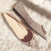 Chaussures de demoiselle d'honneur plates et pointues en perles pour femmes enceintes