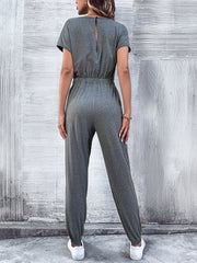 Lässiger Jumpsuit mit kurzen Ärmeln und weitem Bein