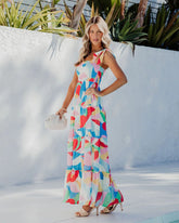 Robe élégante à fleurs et larges bretelles
