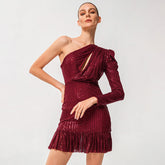 Robe à une épaule ajourée et découpée, avec pompons et sequins, petite robe de soirée