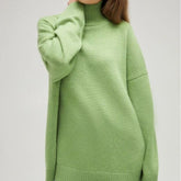 Lockerer Strickpullover mit halbem Rollkragen