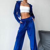 Ensemble deux pièces en velours doré avec pull à capuche et manches longues et pantalon