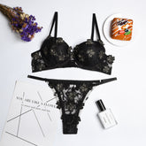 Dessous-Set mit Blumenstickerei, Mädchenunterwäsche mit Brustpolster