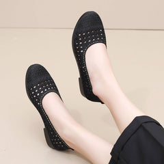 Women's Old Beijing Cloth Summer Slip-on Hollow Mother's Comfortable