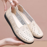 Bequeme flache Damenschuhe mit weicher Sohle und Aussparung für Herrenschuhe