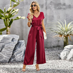 Einfarbiger Jumpsuit fürs Büro, locker sitzende Hose mit weitem Bein