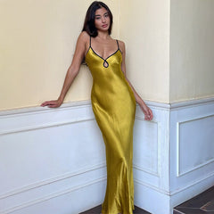 Robe dos nu à lacets et bretelles de couleur unie, taille haute