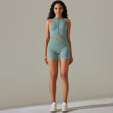 Gilet rayé à fermeture éclair de couleur unie, short de yoga rehaussant les fesses