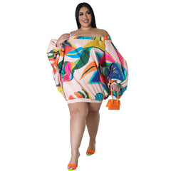 Lockeres, schulterfreies, bedrucktes, kurzes Kleid mit Fledermausärmeln in Übergröße