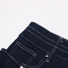 Short en jean taille haute amincissant bleu foncé à volants et rivets de couleur contrastée