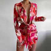 Robe chemise étroite à manches longues et imprimé à col