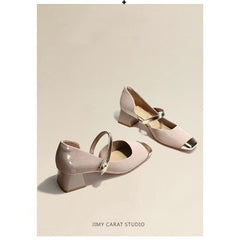 Pumps im Damenstil mit quadratischer Zehenpartie und klobigen High Heels