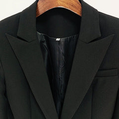 Mittellanger Blazer mit einem Knopf und Heavy Industry Beads