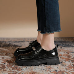 Escarpins à talons épais en dentelle style britannique pour femmes