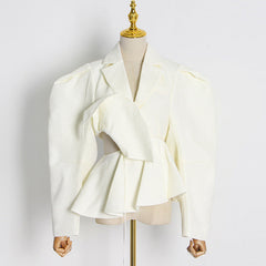 Koreanischer Mantel mit maßgeschneidertem Kragen, langen Ärmeln, seitlicher Taille hinten, ausgehöhlter Ausschnitt, Schnürung und einem Knopf, einfarbig