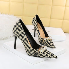 Women's Shallow Mouth Pointed Pearl Chain Heels