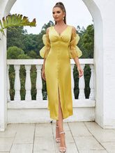 Robe de cocktail mi-longue jaune à col en V et coupe slim pour célébrités d'Internet