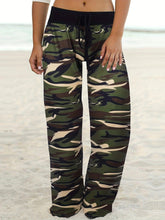 Bequeme, lässige Pyjamahose mit Camouflage-Print und elastischem Seil, weites Bein