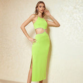 Robe ajourée, découpe, couture, fente haute, dos nu, robe licou