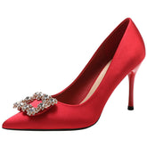 Escarpins à talons aiguilles hauts en satin et strass pour femme