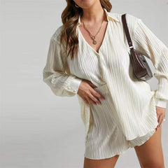 V-neck Pleated Long Sleeve Collared Shorts Suit