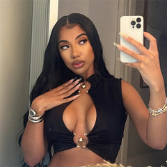 Ensemble jupe courte à lacets et haut moulant à découpes et taille haute