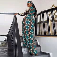 Schlankes, elastisches Kleid mit Blumendruck, Schlitzkragen, Positionierungsdruck und Kopftuch