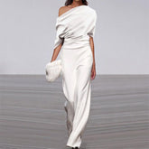 Lockere Jumpsuit-Hose in Weiß mit Ausschnitt