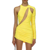 Niche – Unregelmäßiges, asymmetrisches, plissiertes Kleid mit einem Ärmel