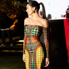 Robe moulante à manches longues et faux décolleté